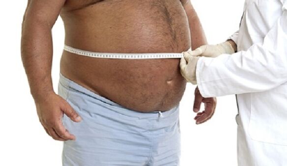 O médico determina como perder peso nun home con sobrepeso