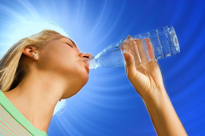 Beber auga para adelgazar